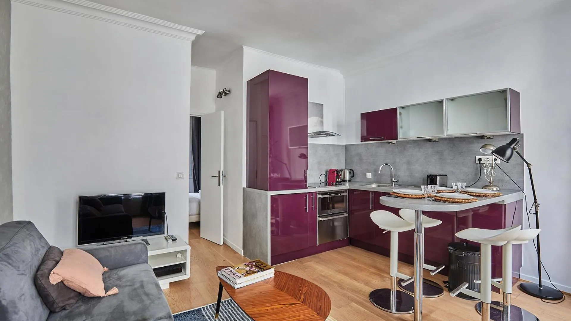 Apartment Center Of Paris By Studio Prestige Γαλλία